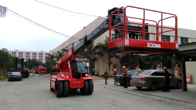 Versatile application of crane loader in industrial environment