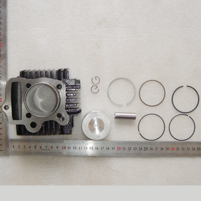 Cylinder Head Piston Kit