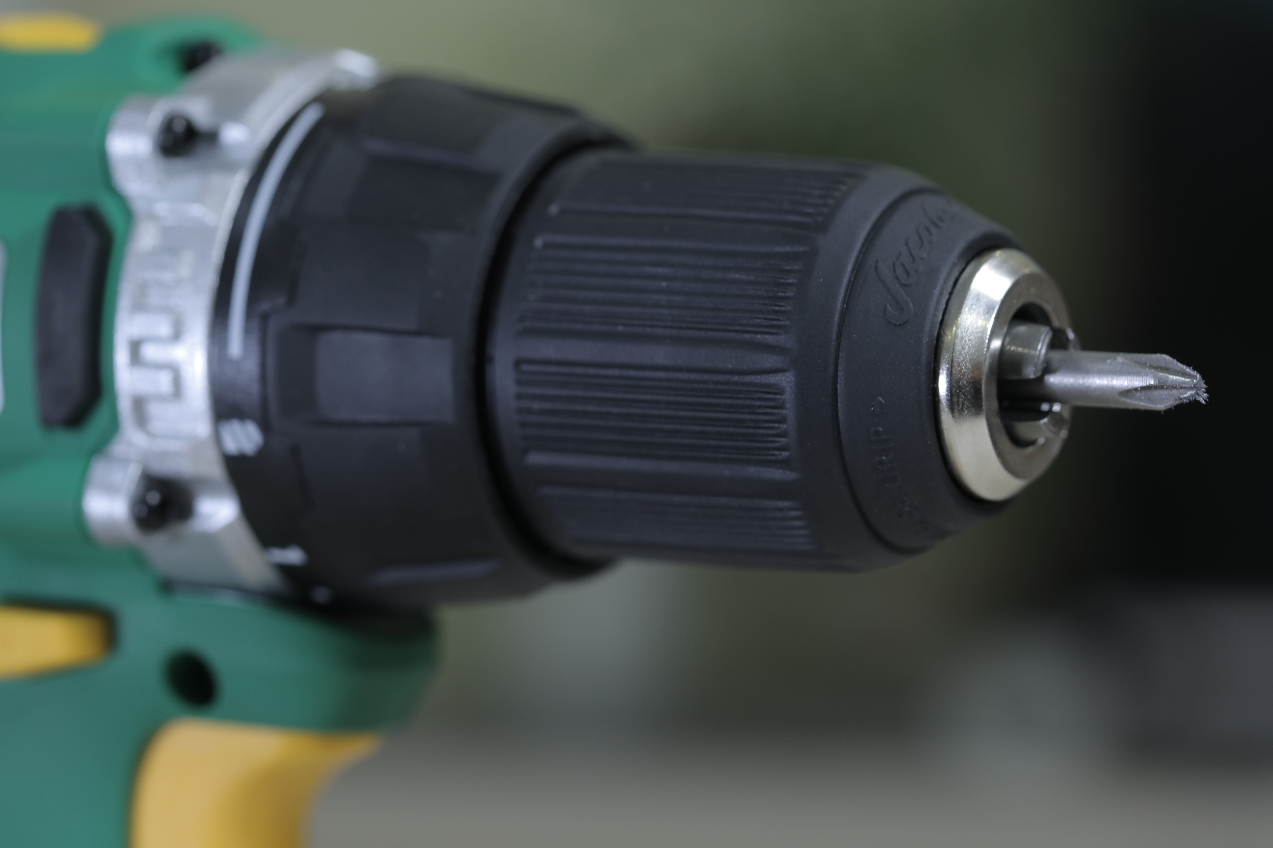 1/2" (13mm) Hex Shaft Quick-Fit Keyless Drill Chuck
