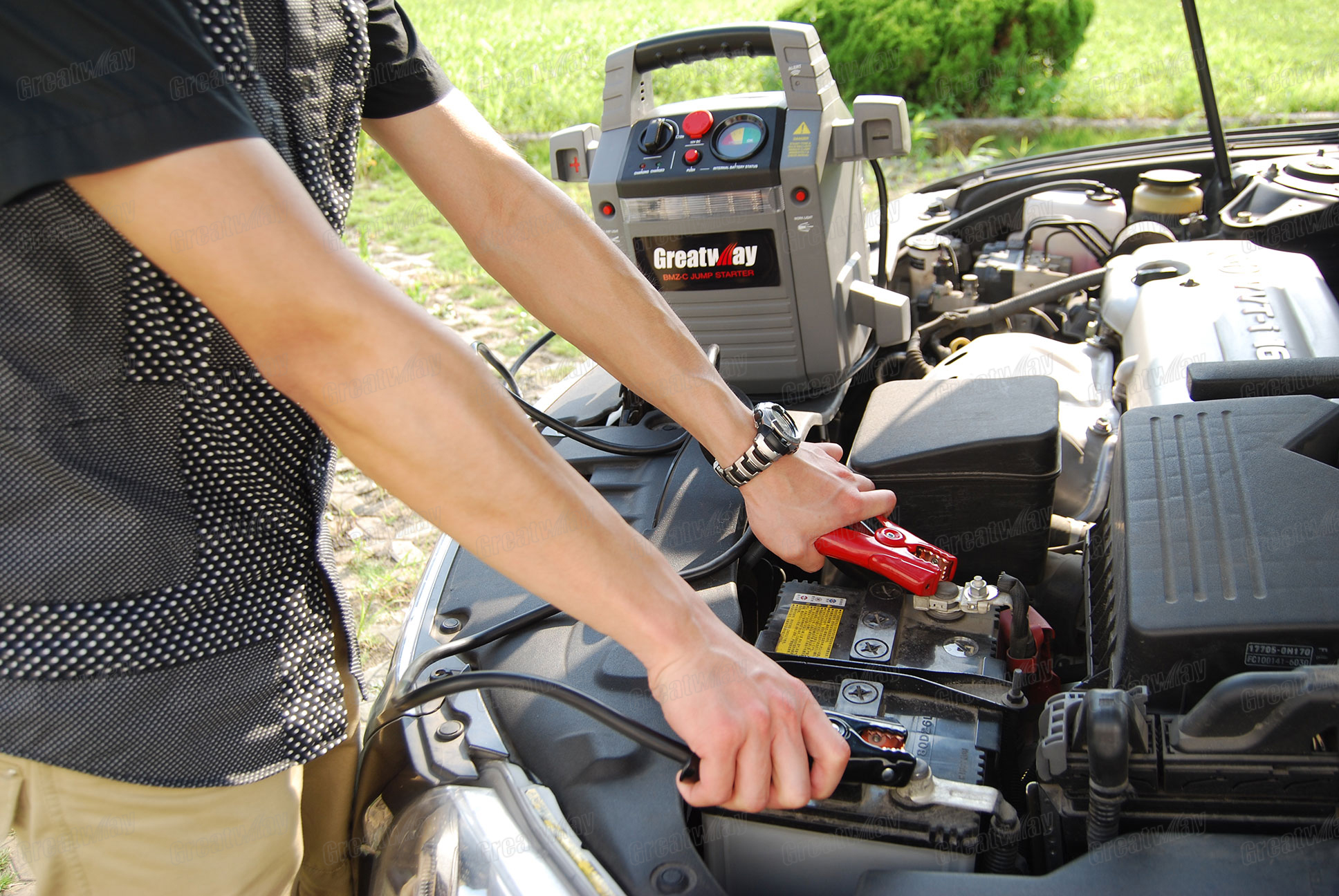 12/24V Professional heavy duty jump starter - Image 2