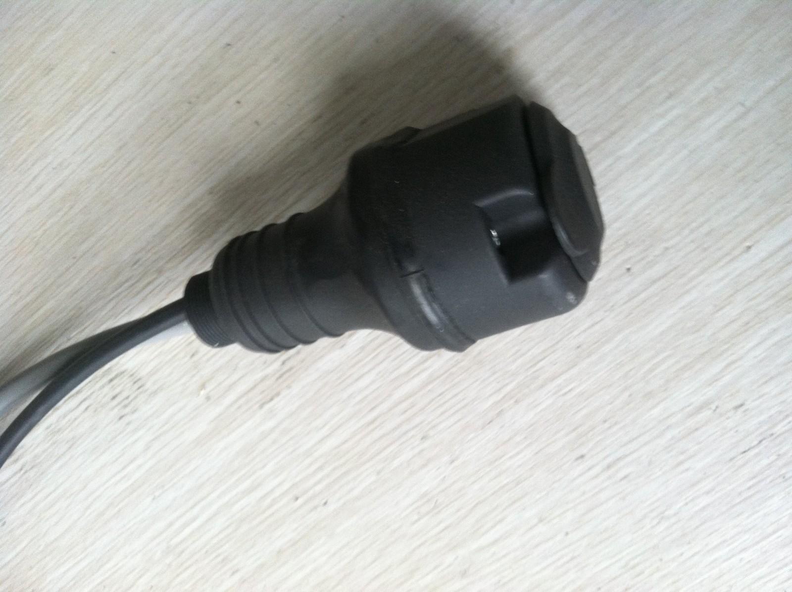 13-pin Trailer Connector - Image 2