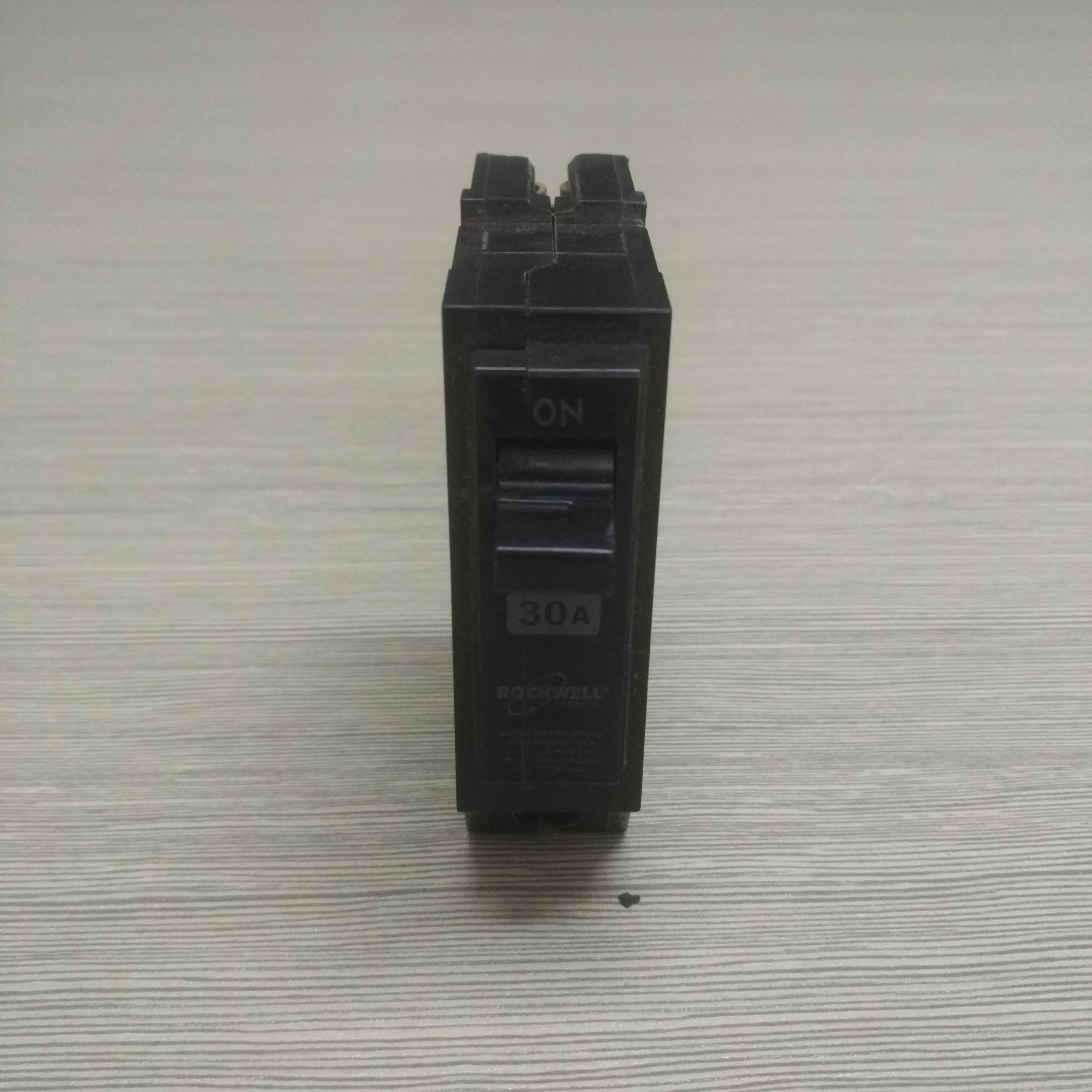 15-100A GQL Plug-in Circuit breaker INTERRUPTOR - Image 2