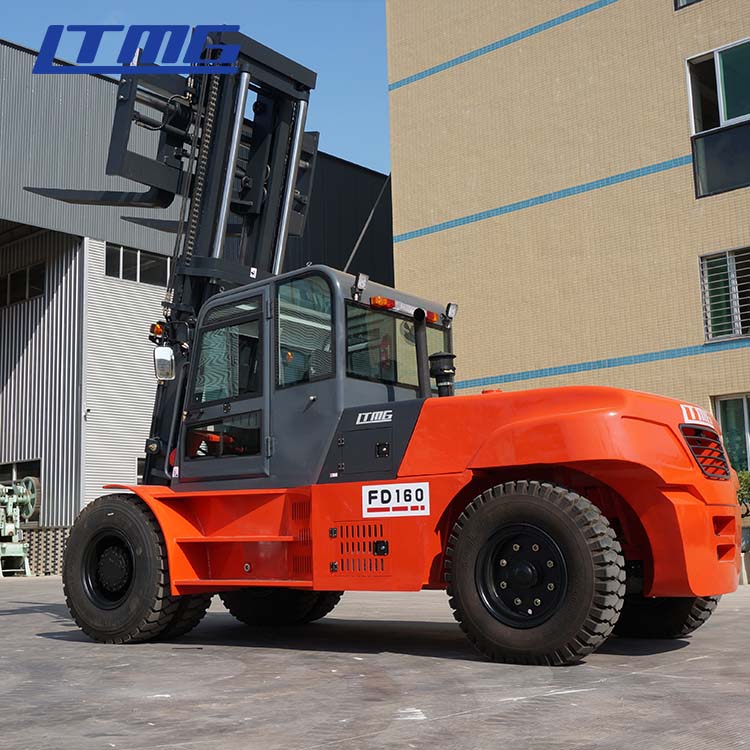 15 Ton Forklift - Image 2