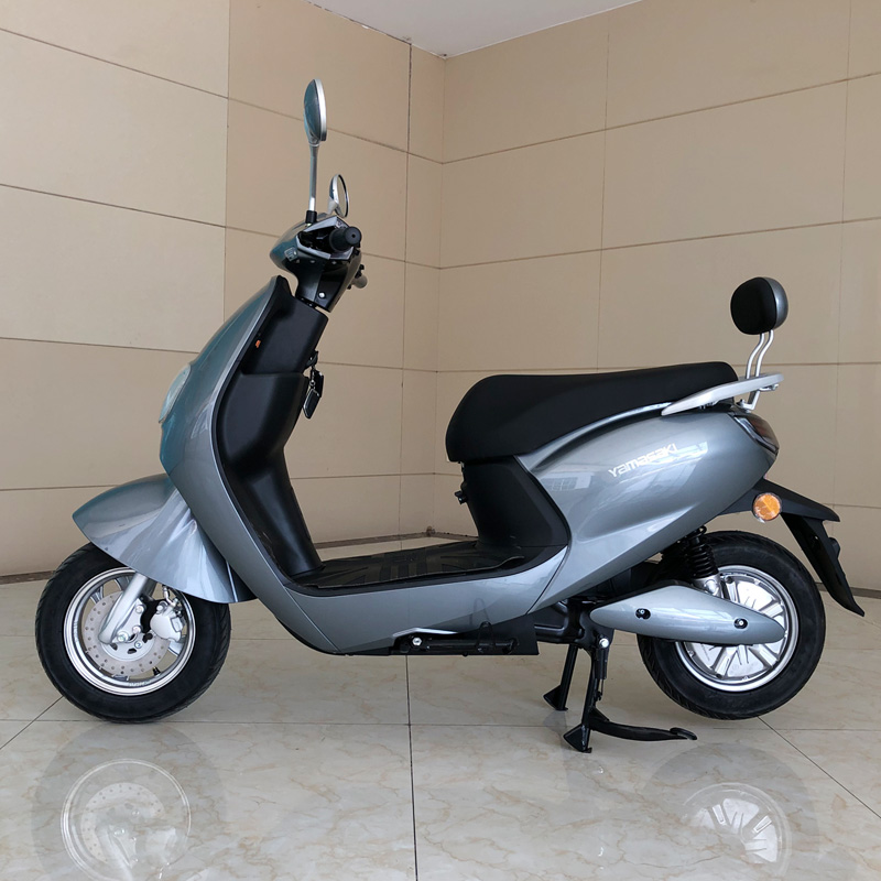 1500W elelctric scooter - Image 3