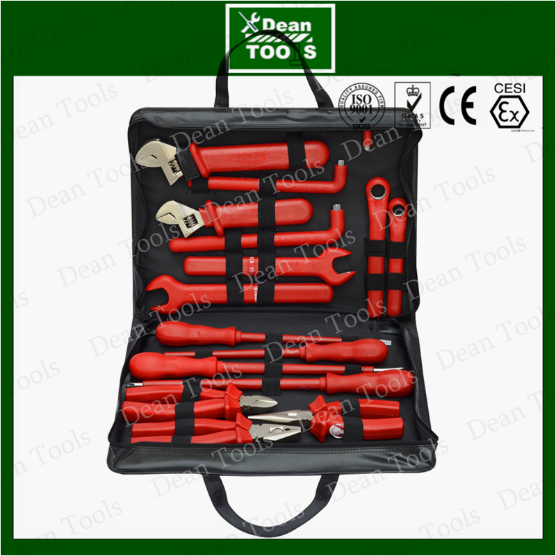 Insulated Hand Tool Set for Live Working - 16-Piece