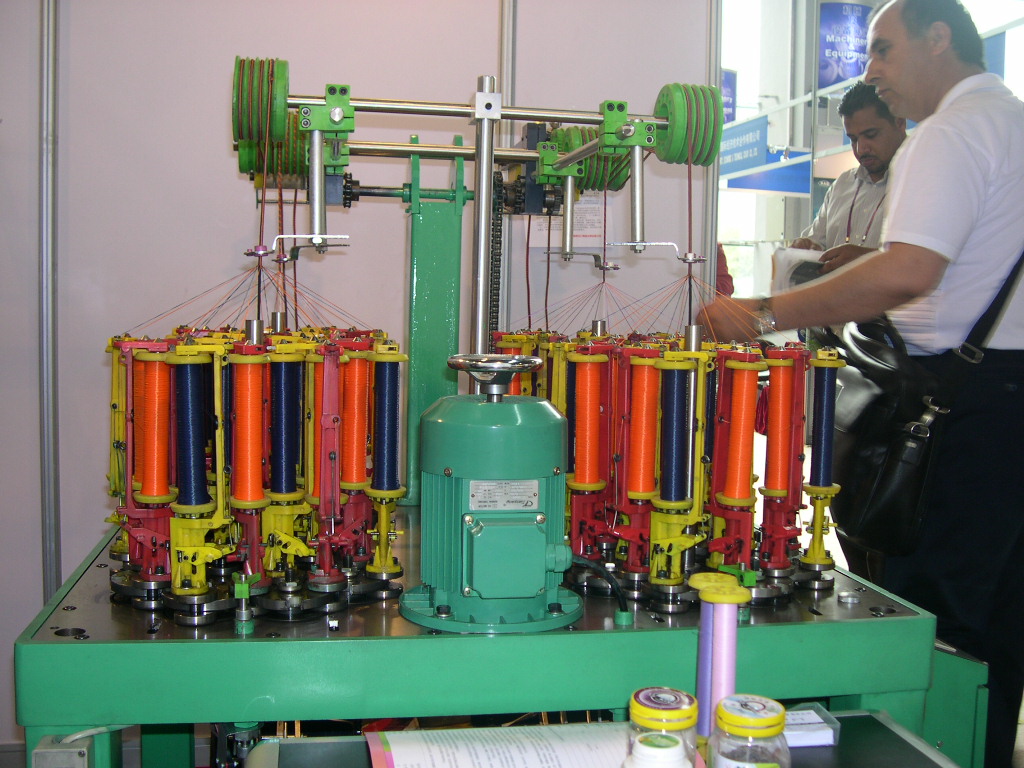 16 Spindle High Speed Lace Braiding Machine - Image 2