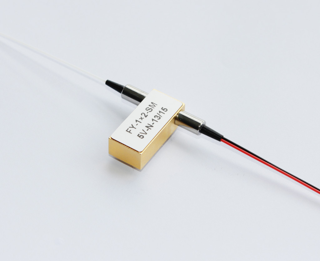1x2T Mechanical Fiber Optic Switch for Optical Path Selection