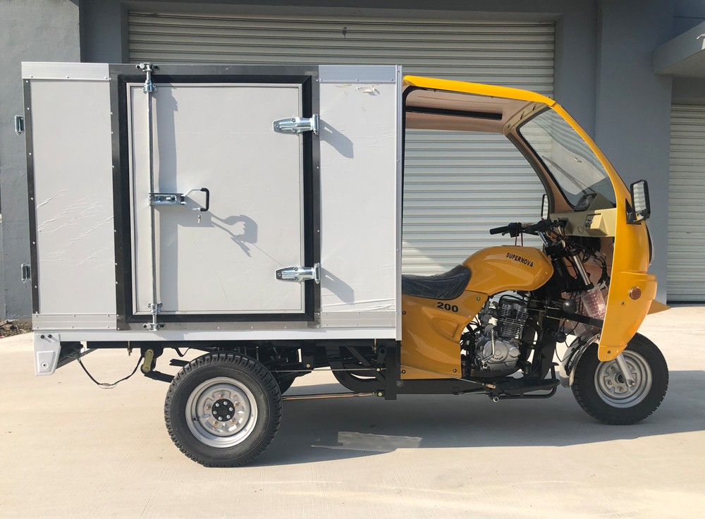 200CC Gasoline Cargo Tricycle with enclosed PU BOX for Fresh Keeping - Image 3