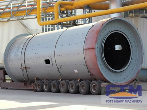 Large industrial cement grinding mill with cylindrical shell and reinforced rings