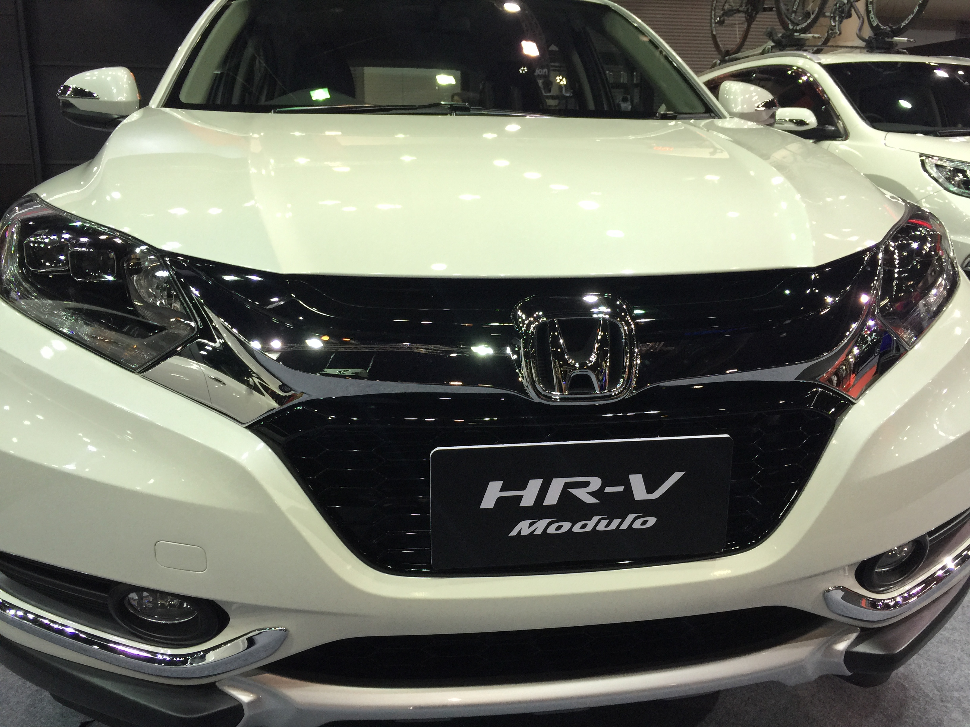 2016-2019 HRV/VEZEL SPORT GRILLE - Image 2