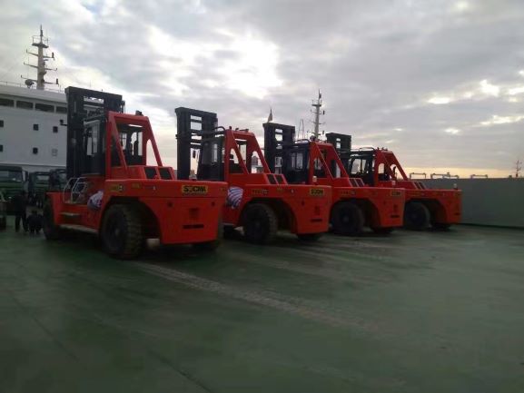 28 Ton Diesel Heavy Forklift Truck Color Orange Lift Containers - Image 3