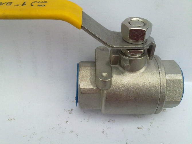 2PC Stainless Steel Ballvalve with Female Threaded Ending - Image 2