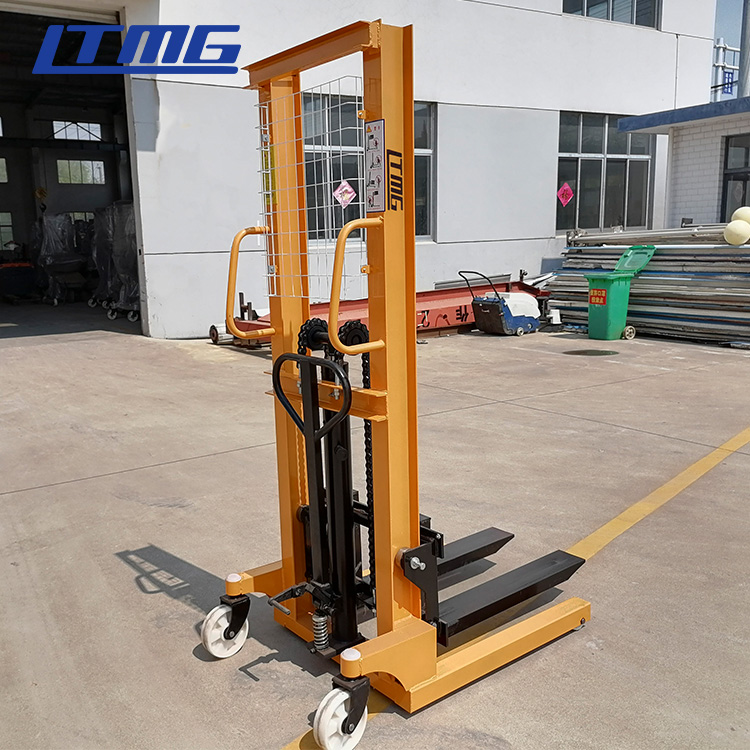 2TON HAND STACKER - Image 3