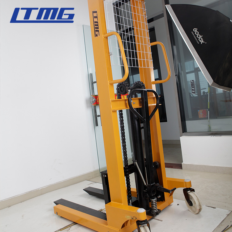 2TON HAND STACKER - Image 2