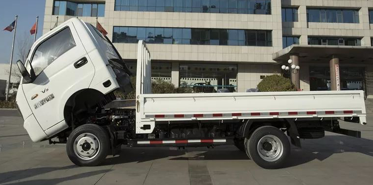2Ton Petrol High Class Light truck - Image 2