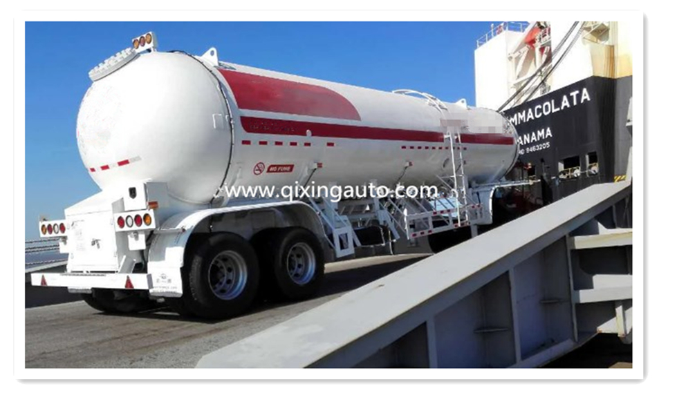 Full profile of 3-axle LPG semi-trailer
