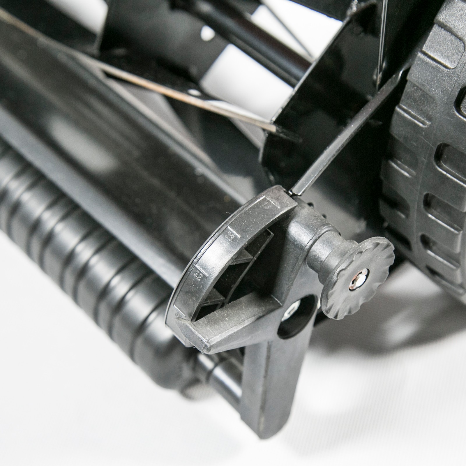 350mm Silent Hand Push Mower - Image 2