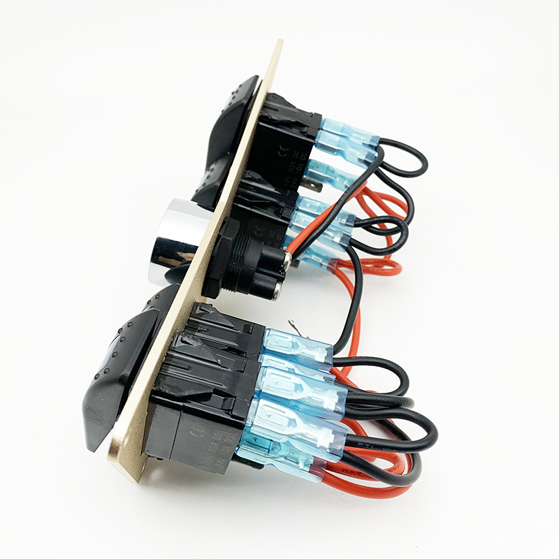 4 Gang LED Rocker switch panel With Horn switch For Car and Boat - Image 2