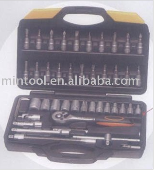 46-Piece 1/4" Drive Socket Set
