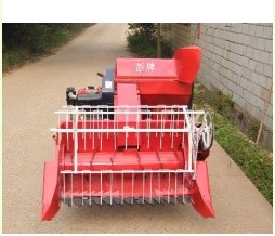 Mini Combine Harvester Reaper 4LZ-0.6