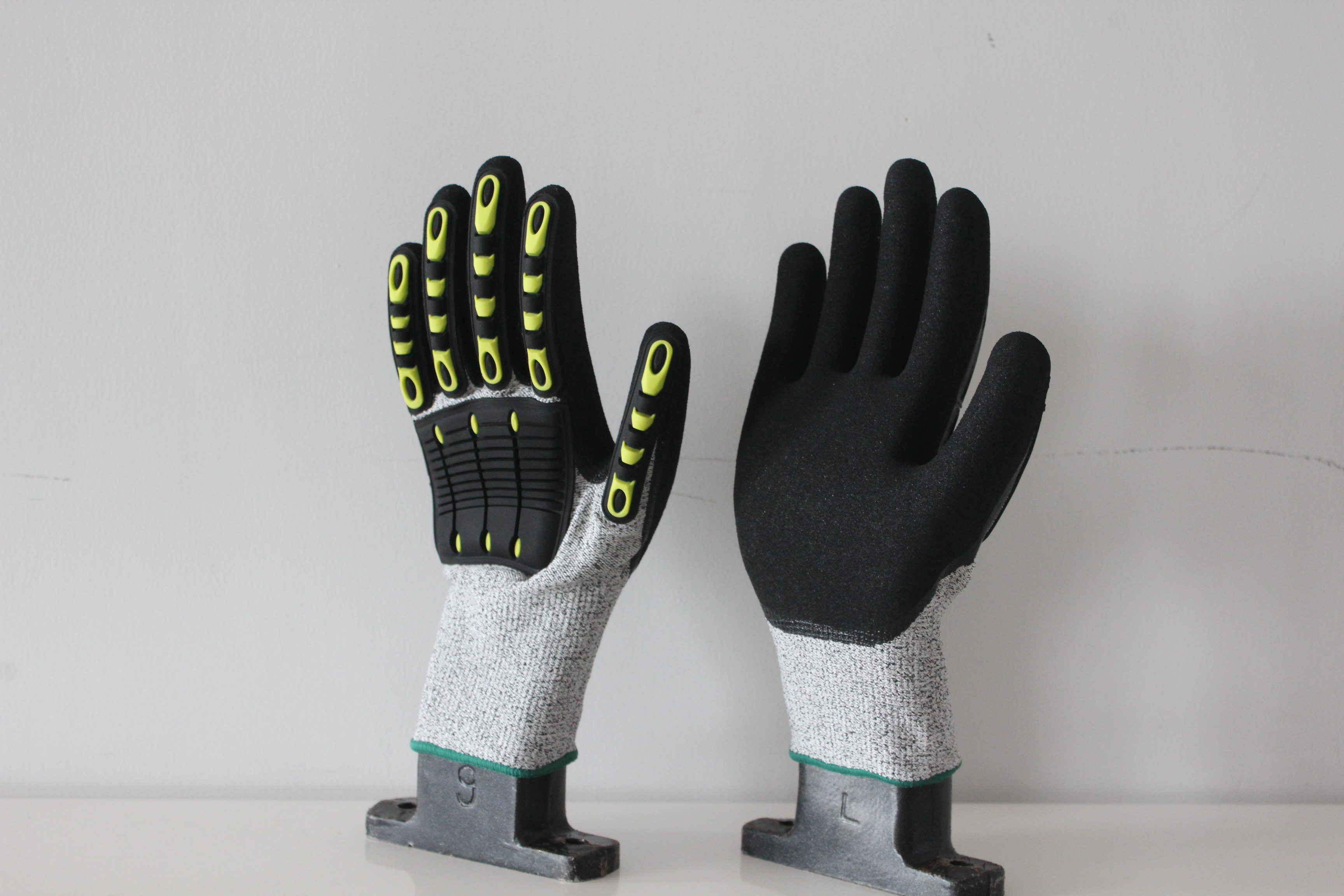 Cut-Resistant Nitrile Work Gloves with TPR Reinforcements