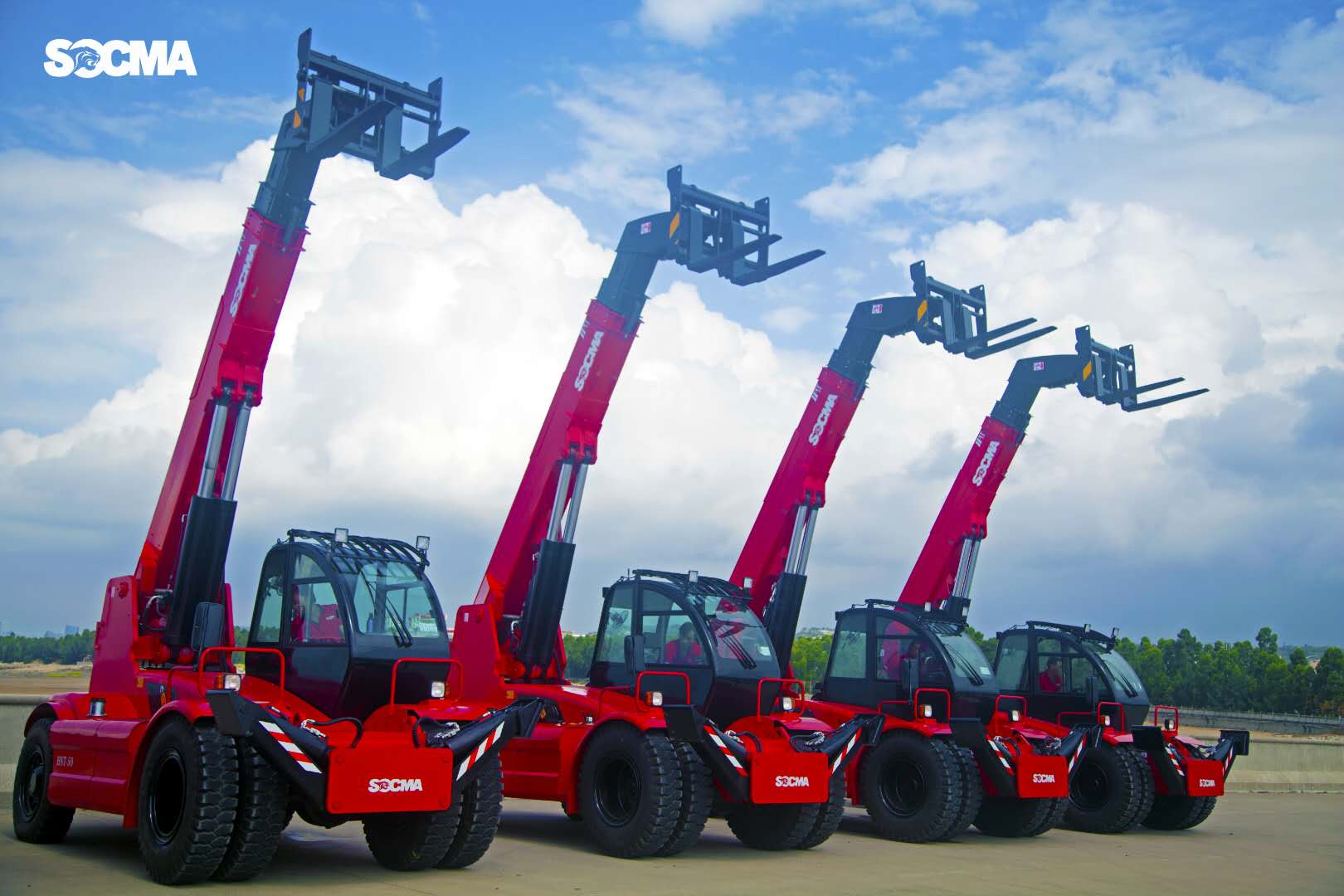 5 ton telescopic crane loader option fork bucket work platform sales rental warehouse farm - Image 3