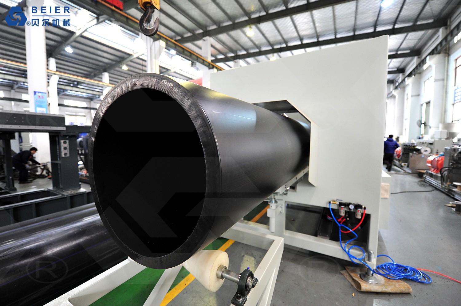 500-1200mm HDPE/PE/PP/PP-R pipe extrusion line - Image 2
