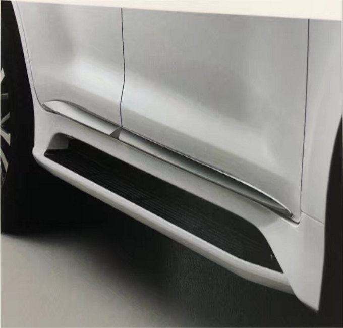 Automotive Side Steps with Non-Slip Treads