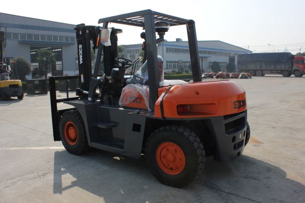 Forklift in warehouse application
