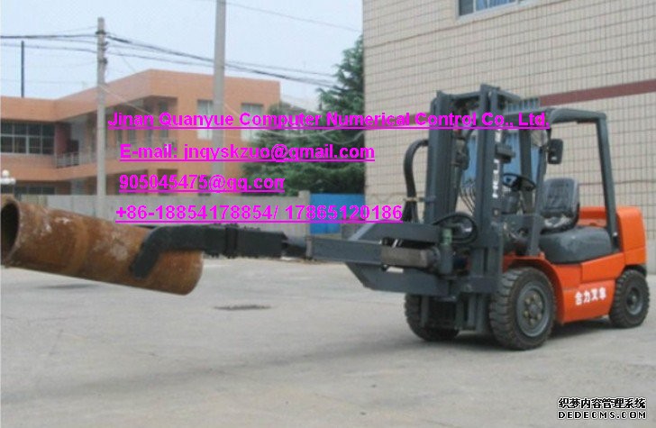 Forklift Charging Manipulator for Cylindrical Workpieces