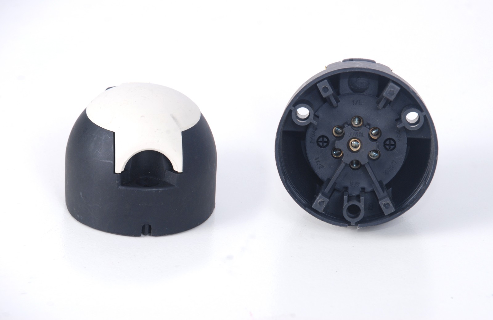 7-pin Trailer Connector - Image 3