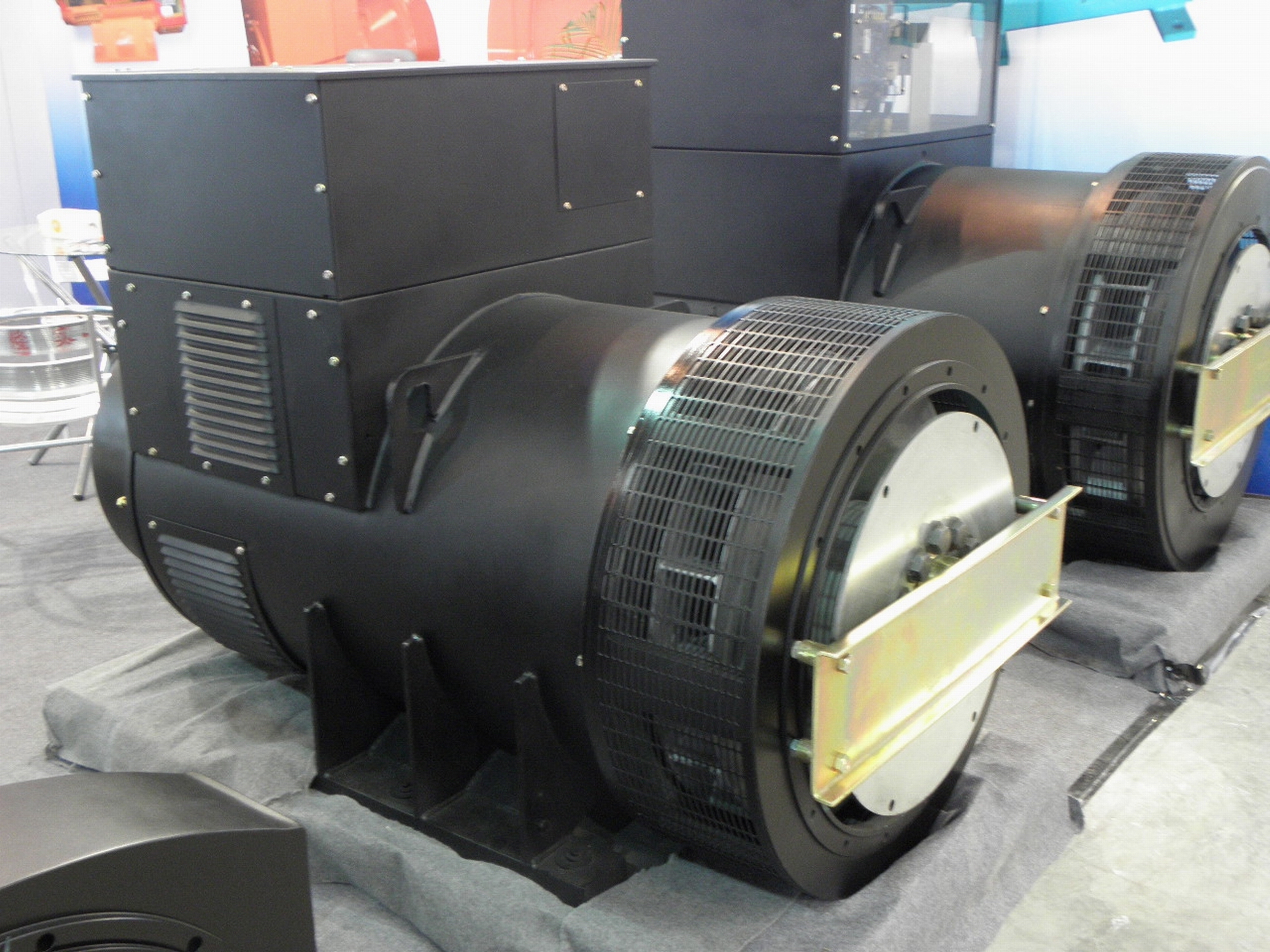700-2500KVA Brushless AC Generator
