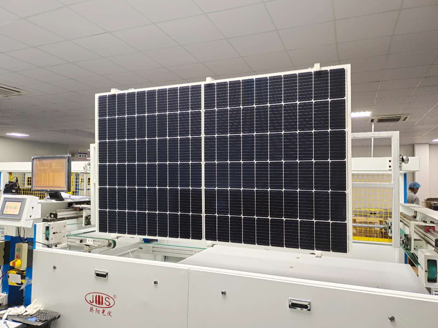 350W-375W Monocrystalline 9BB Half-Cell Solar Panel