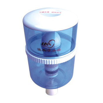 Gravity-Fed Water Filter Dispenser