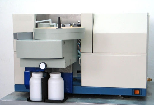 Atomic Absorption Spectrometer for Multi-Element Analysis