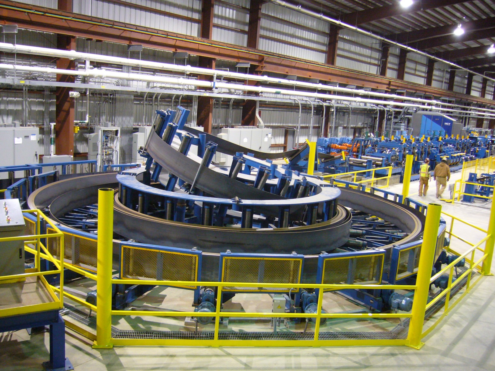 Industrial Accumulator Machine