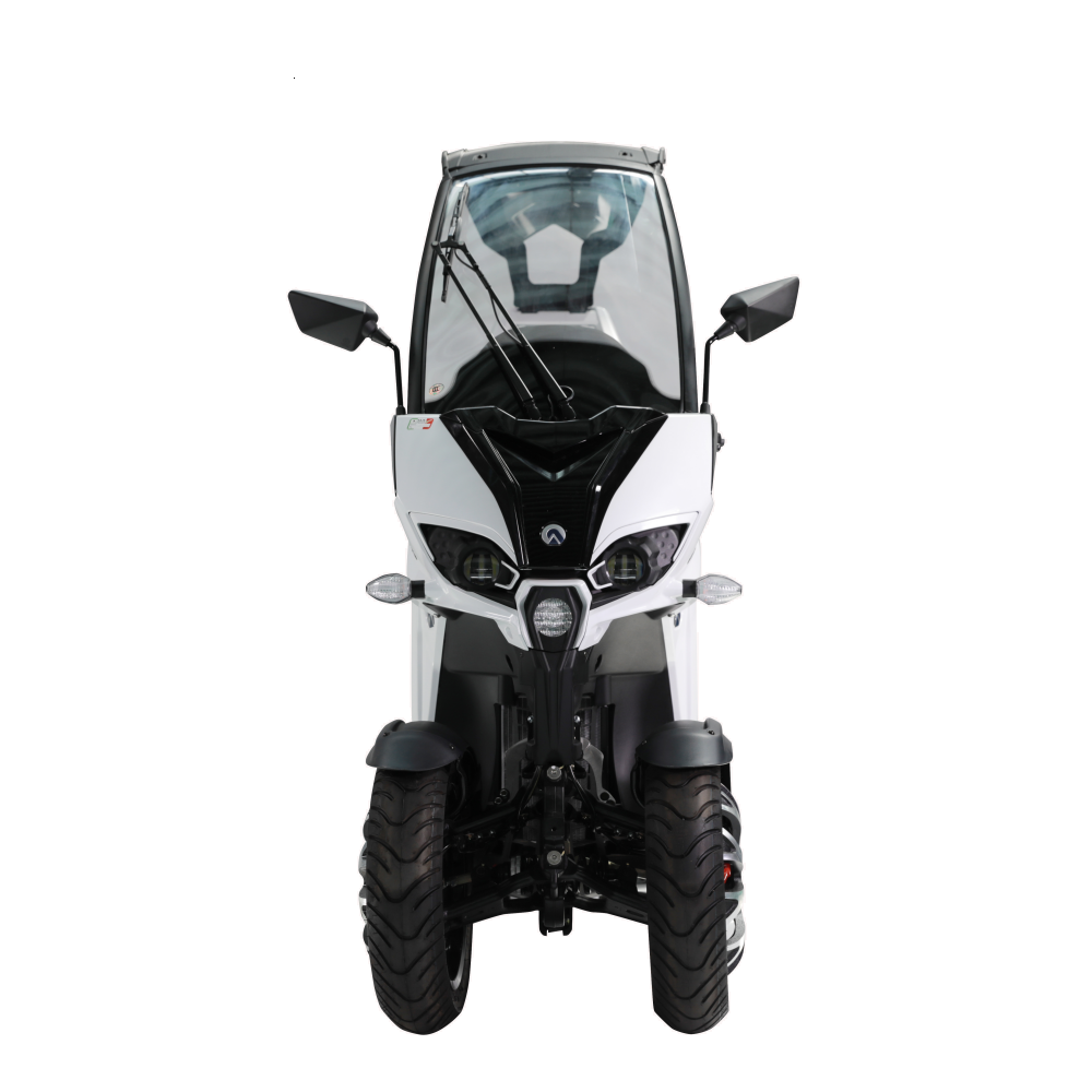 Three-Wheel Enclosed Scooter with Canopy