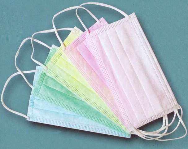 Multi-colored disposable face masks