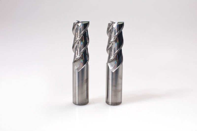 Close-up of 3-flute carbide end mill geometry