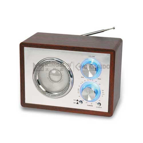 Retro Wooden AM/FM Radio