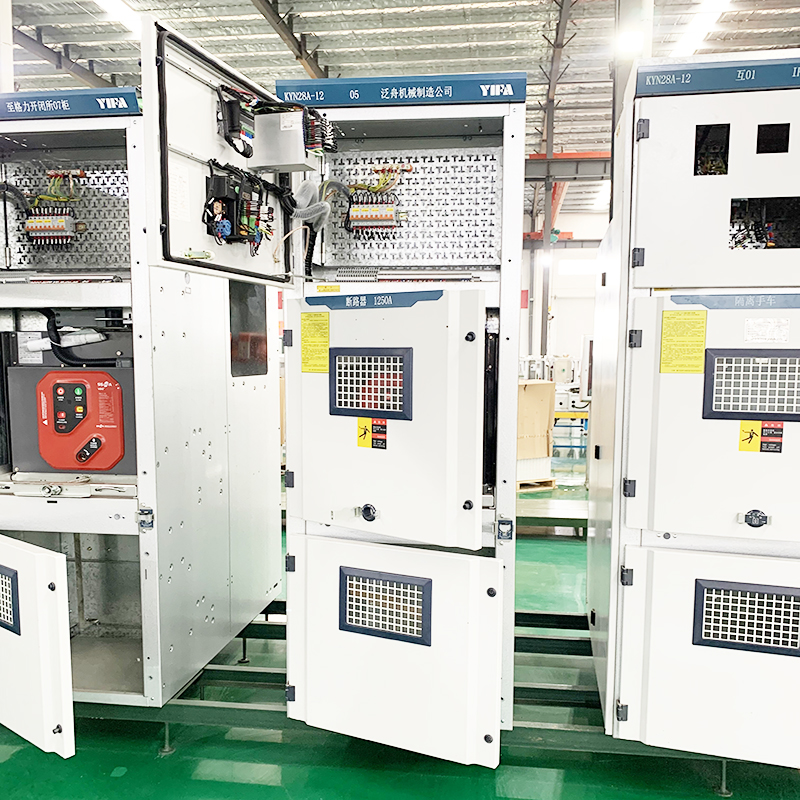 Internal configuration of the switchgear including isolation handcart and breaker components