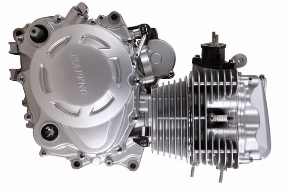 Compact Auto Engine with Cooling Fins
