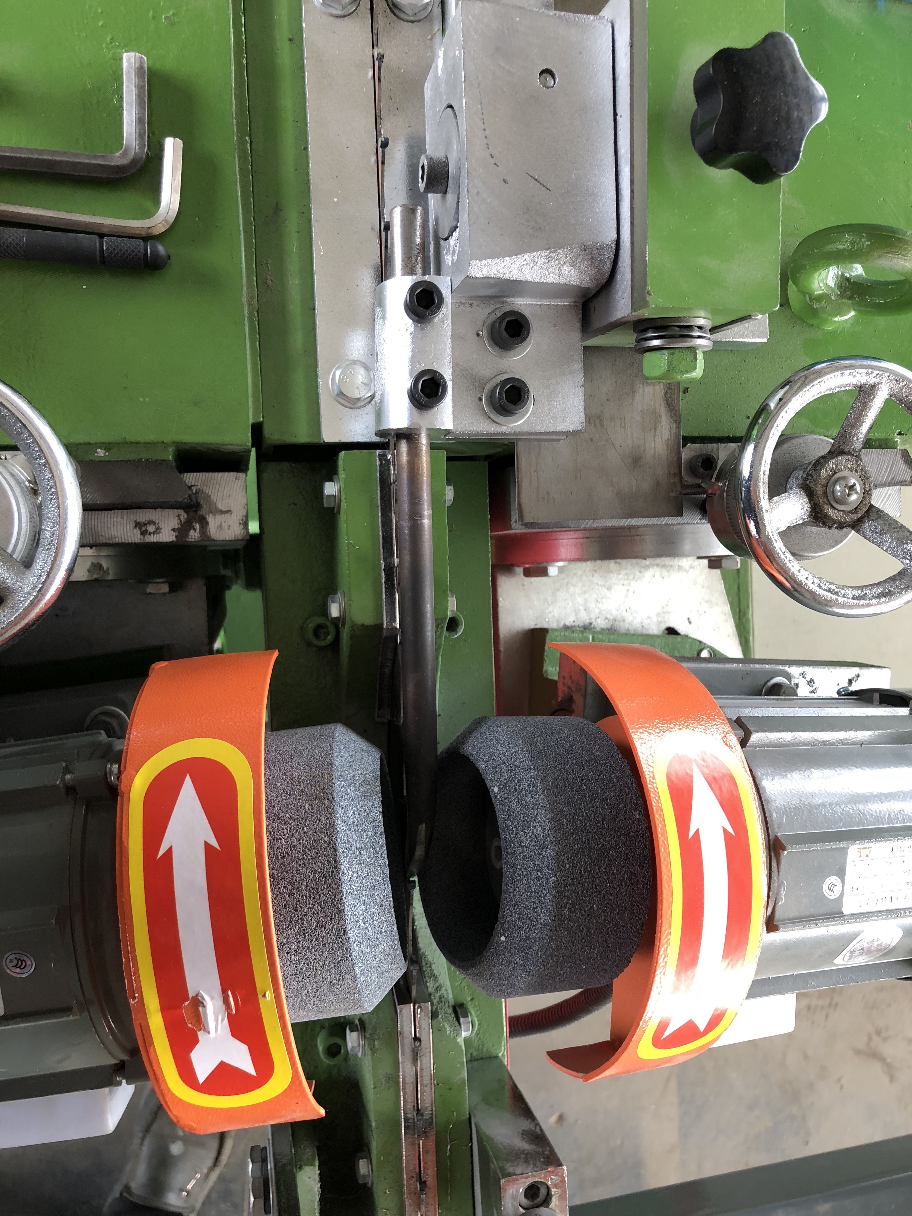 Automated Saw Blade Tooth Grinding Machine