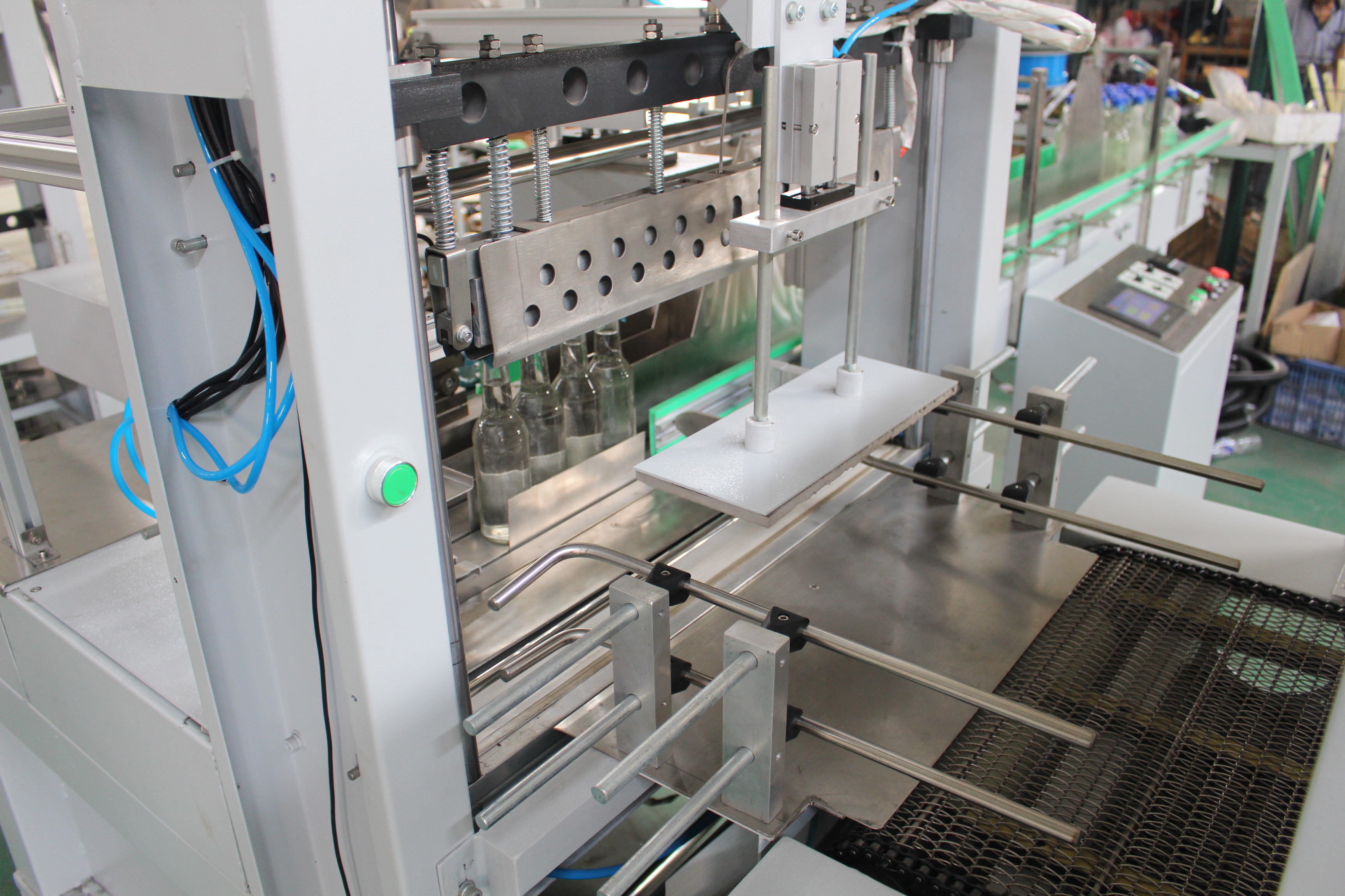 Automatic Shrink Wrapping Machine - Image 2