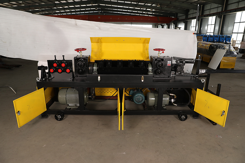 Automatic wire machine with safety doors and hopper