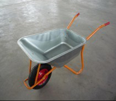 Pneumatic Wheelbarrow with Metal Tray