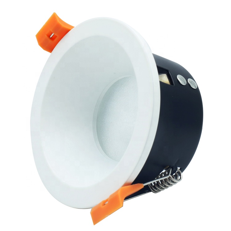 Bathroom light - Image 2