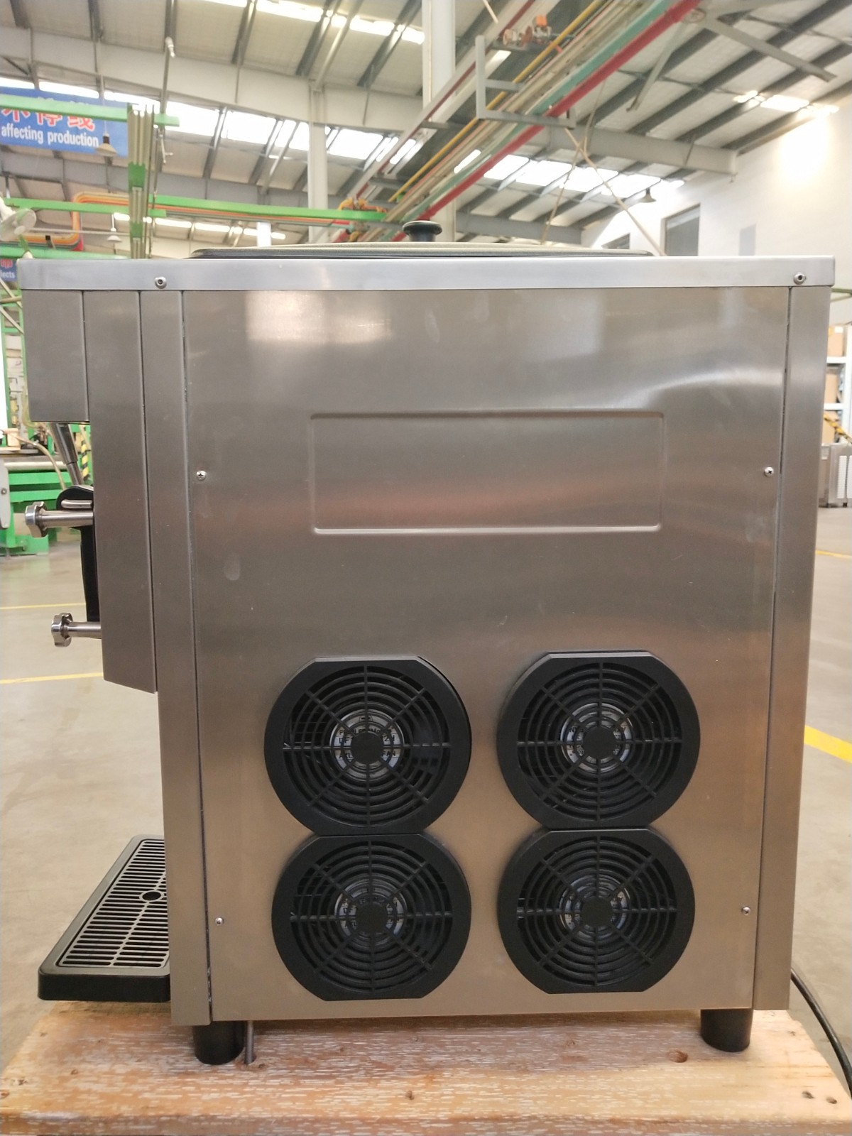 Commercial Soft Serve Ice Cream Machine