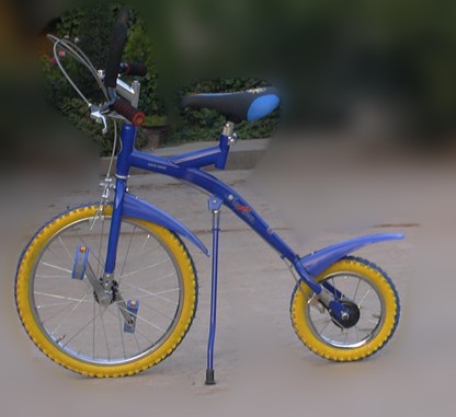Step-Through Frame Bicycle with Mismatched Wheel Sizes