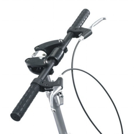 Bicycle Handlebar Assembly with Brake Levers